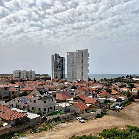 Appartement Sea& Sun à Hadera Extérieur photo